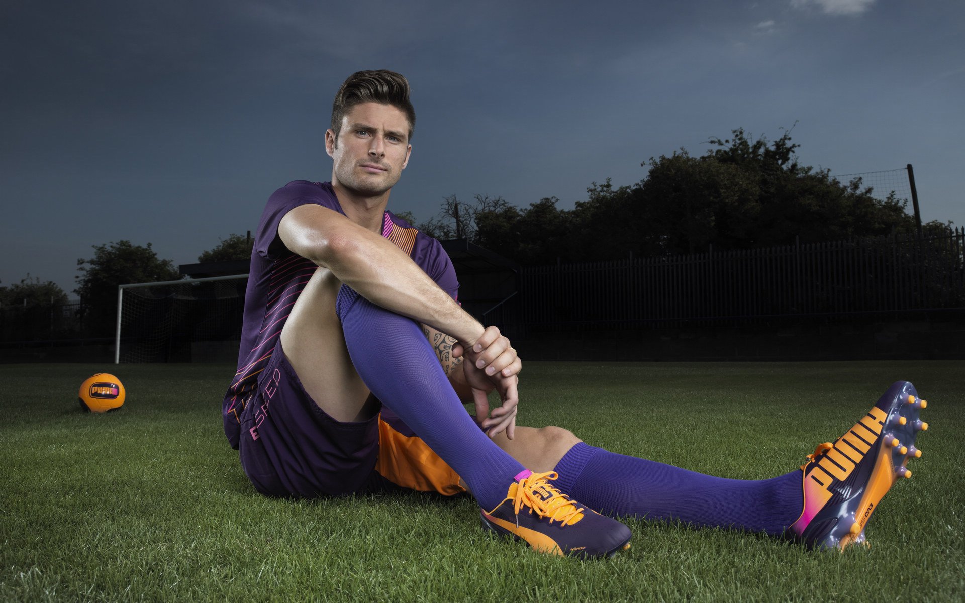 开云体育登录-马赛的孤船，内马尔的灯塔，一艘船如何驶过银河战舰